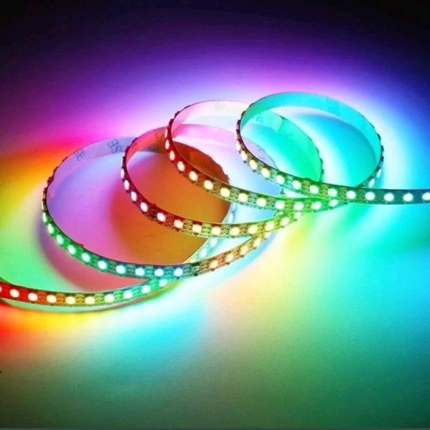 300 đèn LED 12V Dải đèn Led phẳng linh hoạt Tia cực tím SMD5050 16,4 Ft / 5m cho Vẽ tranh cơ thể cho bữa tiệc trong nhà